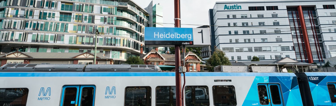 Heidelberg train station is immediately opposite the Austin Hospital